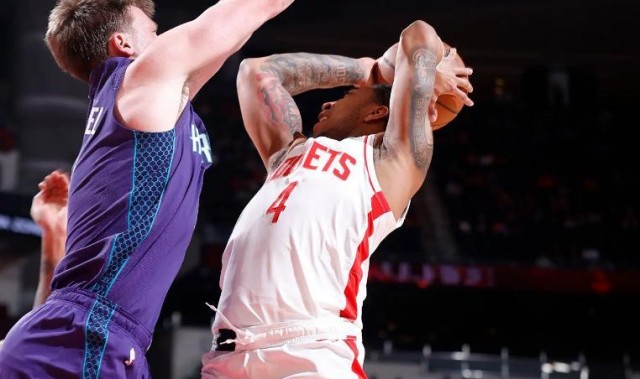 世界杯客户端下载安装说明-火箭也不是没有控卫可用，只是在乌度卡眼里球员有等级高低之分？